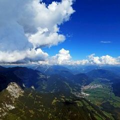 Flugwegposition um 13:15:49: Aufgenommen in der Nähe von Gemeinde Wörschach, 8942, Österreich in 2249 Meter